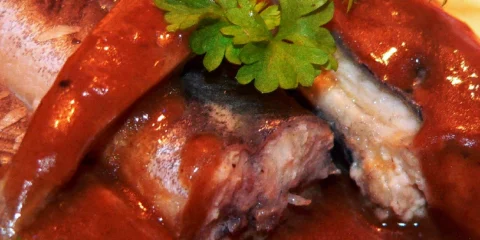 Aal in Pfefferkuchensauce (Altberliner Art) Aal in Pfefferkuchensauce